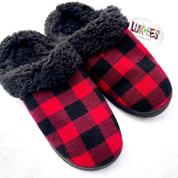 NWT Muk Luks LUK EES fuzzy slippers red and black plaid size 9-10 large - Picture 2 of 8